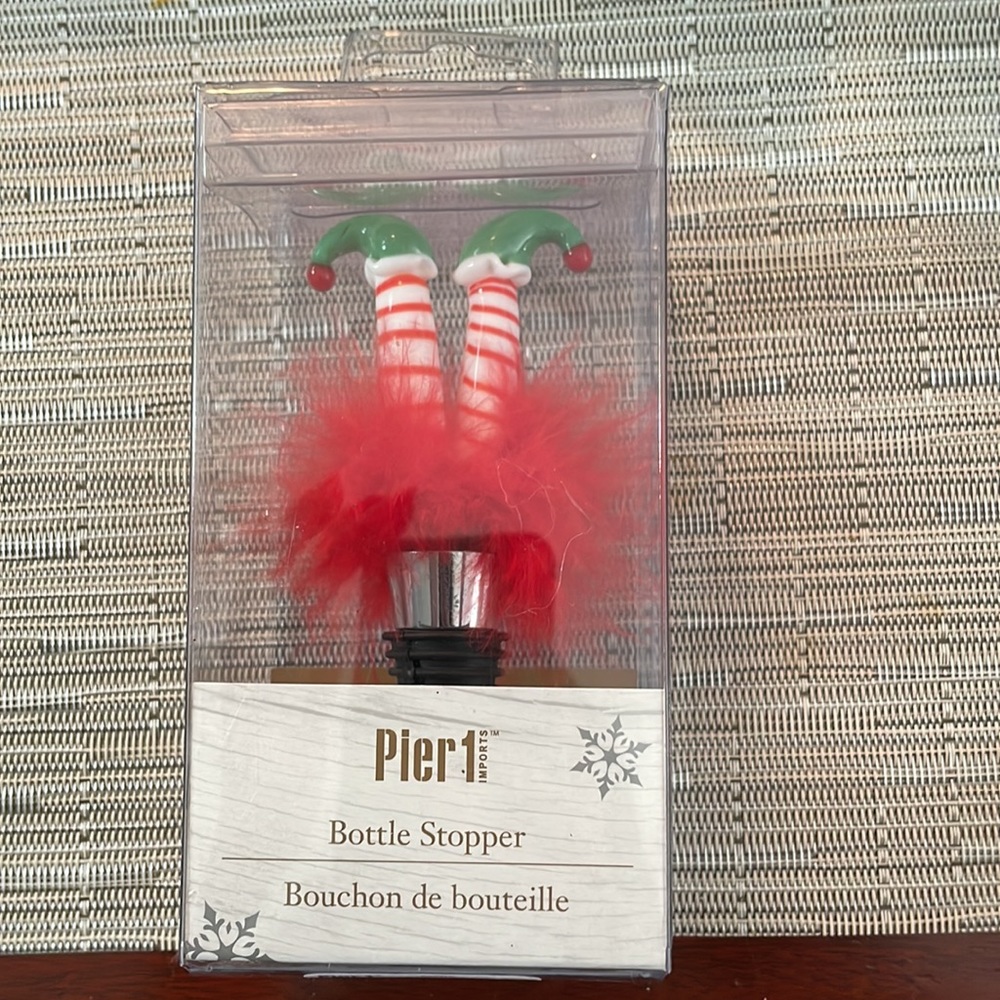 NWT Pier 1  Christmas elf bottle stopper - Picture 2 of 2
